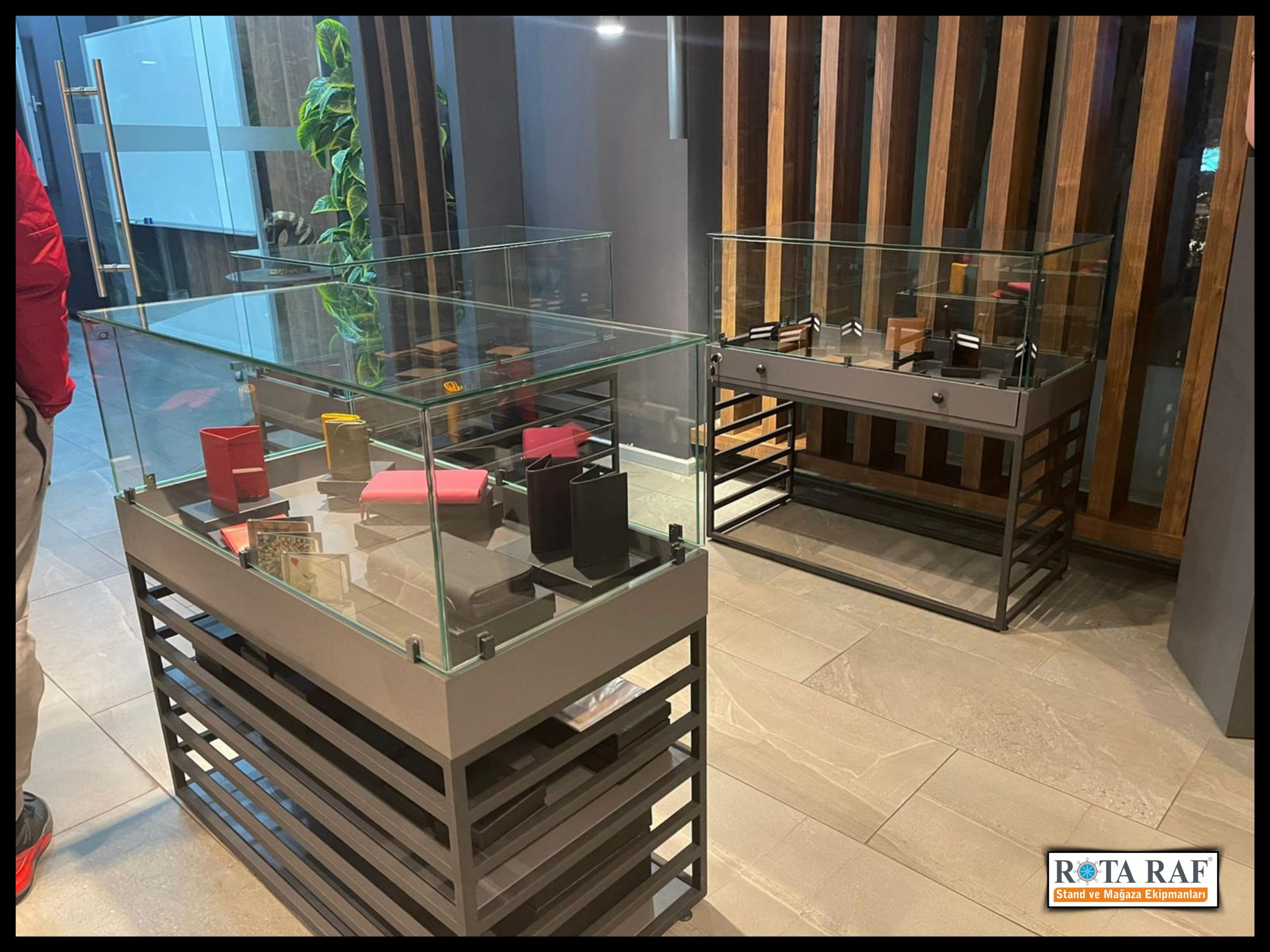 Teşhir Bankolar 21
