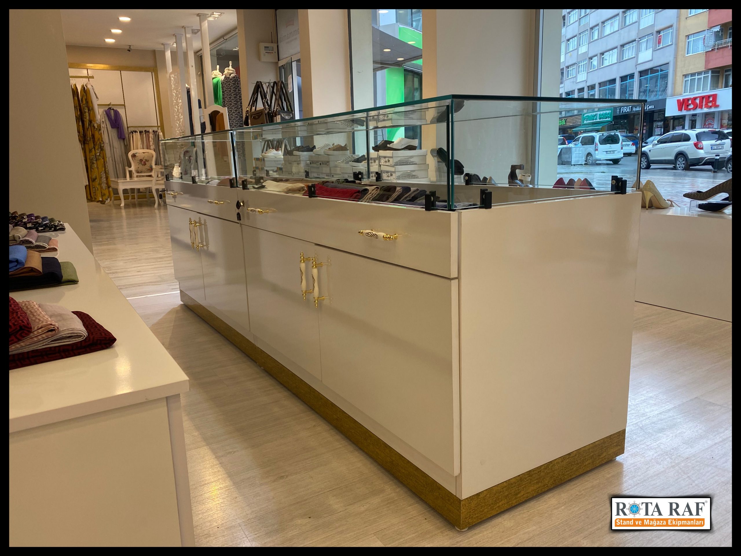 Teşhir Bankolar 28