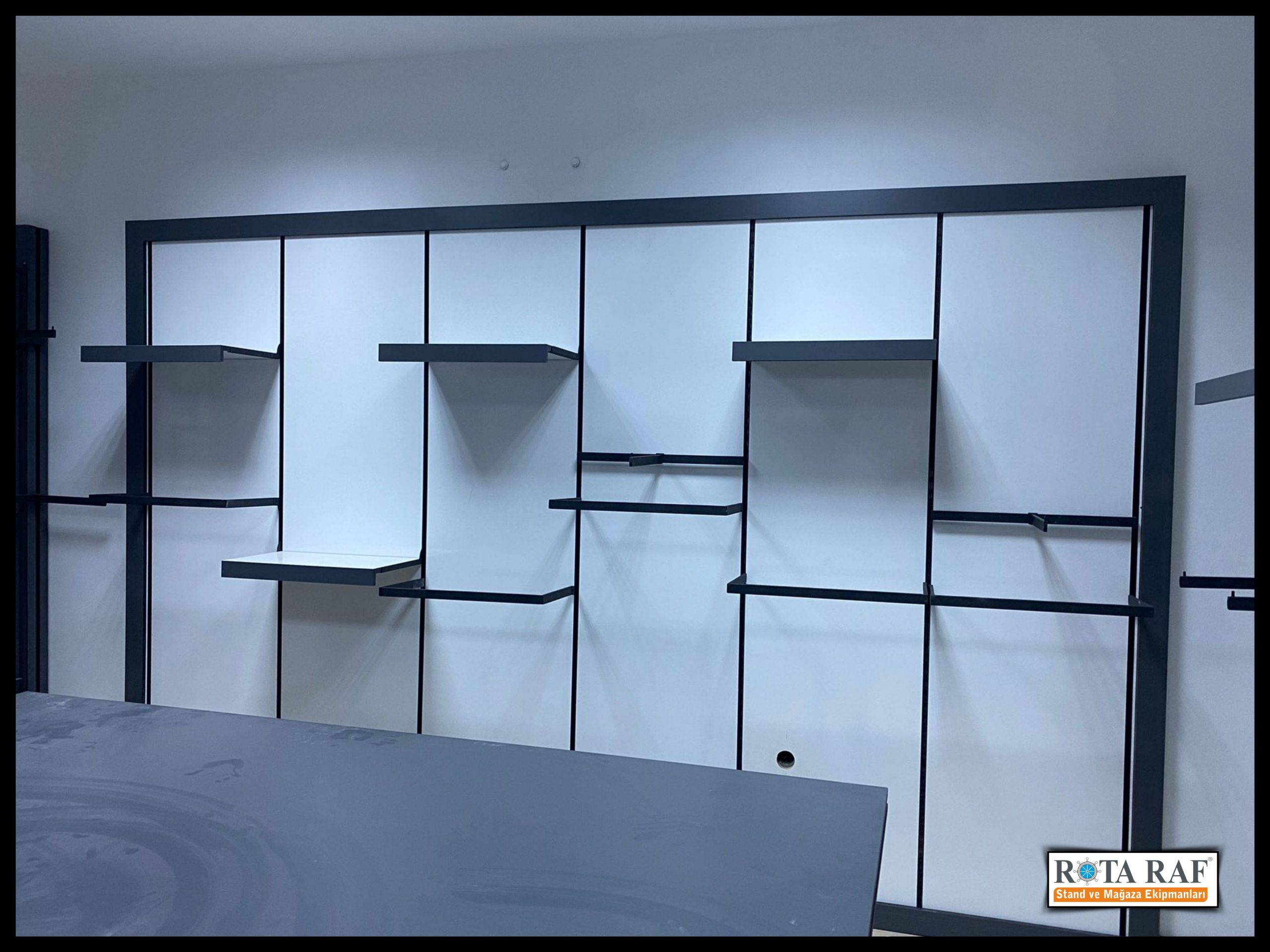 Tekstil Showroom Rafları 34